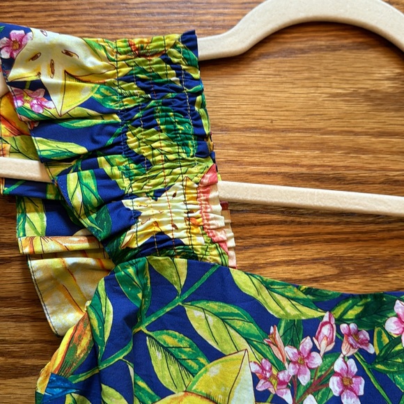 Farm Rio beautiful light weight vacation dress xs like new - Picture 4 of 6